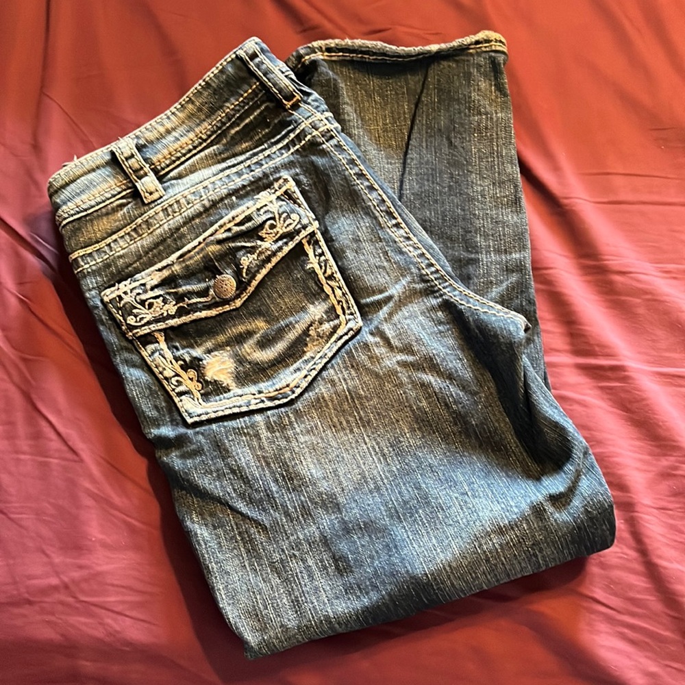 Distressed Silver denim capris